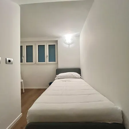 Διαμέρισμα Side